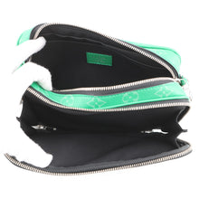 将图像加载到图库查看器中，LOUIS VUITTON Alpha Messenger CatusGreenM31014 Monogram Taigarama
