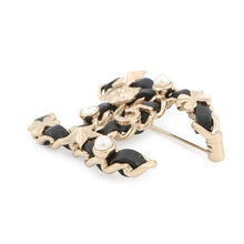 将图像加载到图库查看器中，CHANEL CC Logo Brooch BlackAB4726 Leather

