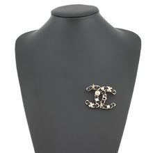 将图像加载到图库查看器中，CHANEL CC Logo Brooch BlackAB4726 Leather
