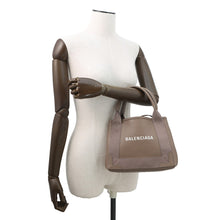 将图像加载到图库查看器中，BALENCIAGA Navy Kabas Greige390346 Leather Canvas Size XS
