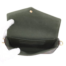 Load image into Gallery viewer, LOUIS VUITTON Multiie Pochette GreenM80091 Monogram

