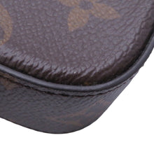 Load image into Gallery viewer, LOUIS VUITTON Multiie Pochette GreenM80091 Monogram

