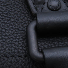 将图像加载到图库查看器中，LOUIS VUITTON Lock It NoirM59158 Taurillon Leather LV Aerogram
