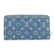 将图像加载到图库查看器中，LOUIS VUITTON LV × TM Zippy Wallet BlueM23161 Monogram Cherry Denim
