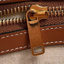 将图像加载到图库查看器中，CELINE Vertical hippopotamus Navy/Brown192082 Canvas Leather Size Small
