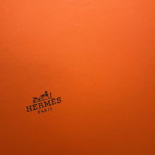 将图像加载到图库查看器中，HERMES Pillow Pouch Sesame/Ultra Violet Lambskin
