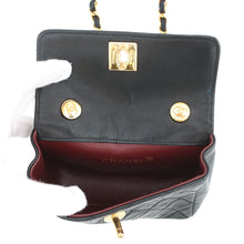 将图像加载到图库查看器中，CHANEL Matelasse ChainShoulder Black Lambskin Size Mini mini

