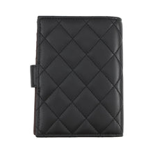 将图像加载到图库查看器中，CHANEL passport case BlackAP3791 Lambskin
