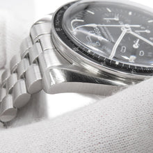 Load image into Gallery viewer, OMEGA Speedmaster Moonwatch W42mm Stainless Steel Black Dial310.30.42.50.01.001
