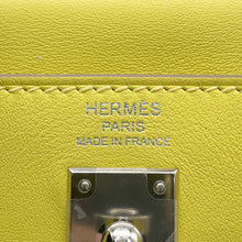 Load image into Gallery viewer, HERMES Kelly Retourne Lime Swift Leather Size 25
