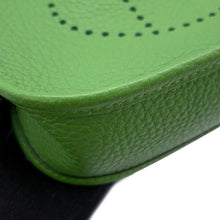 Load image into Gallery viewer, HERMES Evelyne Vert Yucca Taurillon Clemence Size TPM
