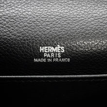 将图像加载到图库查看器中，HERMES PochetteKelly Black Evergrain
