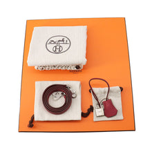Load image into Gallery viewer, HERMES Kelly Retourne Ruby Togo Leather Size 28
