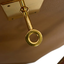 Load image into Gallery viewer, HERMES Kelly Ad Natural Courchevel Size GM
