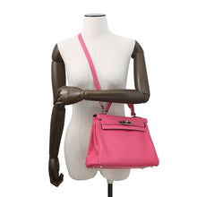 Load image into Gallery viewer, HERMES Candy Kelly Rose Tyrien/Ruby Epsom Size 28
