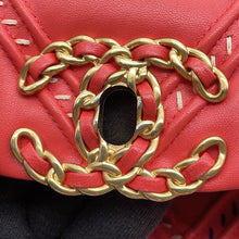 将图像加载到图库查看器中，CHANEL CHANEL19 Chain Shoulder Bag RedAS1160 Lambskin

