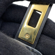 Load image into Gallery viewer, CELINE Busas 16 Seize Shoulder Bag Black188013 Leather Size Small
