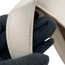 将图像加载到图库查看器中，CELINE Cuir Triomphe Shoulder Bag White198153 Leather
