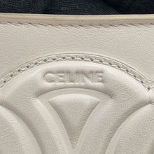 将图像加载到图库查看器中，CELINE Cuir Triomphe Shoulder Bag White198153 Leather
