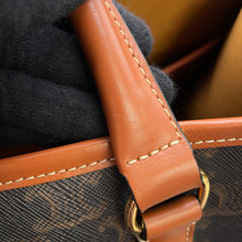 Load image into Gallery viewer, CELINE Triomphe Horizontal Cabas Tote Tan199742 PVC Leather Size Mini
