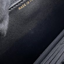 将图像加载到图库查看器中，CHANEL Pearl Chain Wallet BlackAP2579 Lambskin
