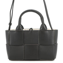 Load image into Gallery viewer, Bottega Veneta Maxi INTRECCIATO Candy Alco Tote Black/White729029 Leather
