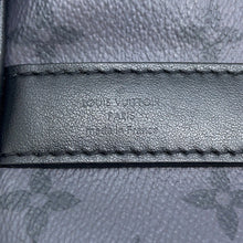 将图像加载到图库查看器中，LOUIS VUITTON Keepall Bandouliere Turquoise/NoirM11645 Monogram Eclipse Reverse Size 25
