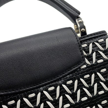 Load image into Gallery viewer, LOUIS VUITTON Capucines Noir/WhiteM42641 Leather Size BB
