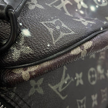 将图像加载到图库查看器中，LOUIS VUITTON Keepall Bandouliere Black/MulticolorM44166 Monogram / Galaxy Size 50
