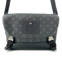 将图像加载到图库查看器中，LOUIS VUITTON Messenger Voyage NoirM40511 Monogram Eclipse Size PM
