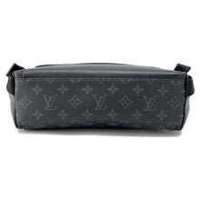 将图像加载到图库查看器中，LOUIS VUITTON Messenger Voyage NoirM40511 Monogram Eclipse Size PM

