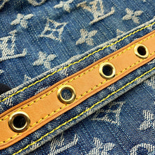 将图像加载到图库查看器中，LOUIS VUITTON Bumbag Blue/YellowM95347 Monogram Denim
