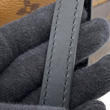 将图像加载到图库查看器中，LOUIS VUITTON Tilsit NoirM46548 Monogram Monogram Reverse Canvas
