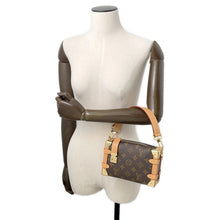 将图像加载到图库查看器中，LOUIS VUITTON side trunk BrownM46815 Monogram Size PM
