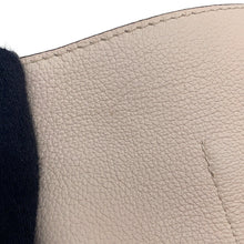 将图像加载到图库查看器中，LOUIS VUITTON Lock Me Padlock &amp; Walk QuartzM24638 Grained Calf Leather
