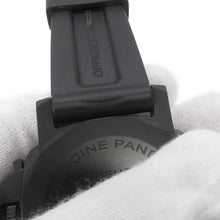Load image into Gallery viewer, PANERAI Luminor GMT W44mm Ceramic Caoutchou Black DialPAM01441
