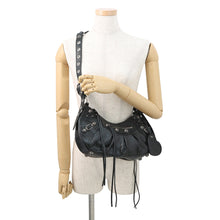 将图像加载到图库查看器中，BALENCIAGA Luca Goal Shoulder Bag Black671307 Leather Size Small
