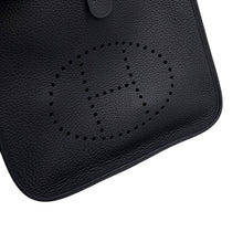 Load image into Gallery viewer, HERMES Evelyne 3 Caban Taurillon Clemence Size PM
