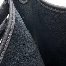 Load image into Gallery viewer, HERMES Evelyne 3 Caban Taurillon Clemence Size PM
