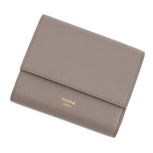将图像加载到图库查看器中，CELINE Trifold Wallet Pebble10B573 Leather
