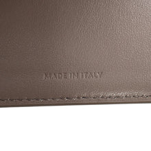 将图像加载到图库查看器中，CELINE Trifold Wallet Pebble10B573 Leather
