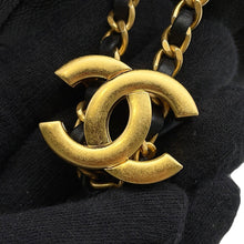 将图像加载到图库查看器中，CHANEL CHANEL 25 Medium Backpack BlackAS5600 Caviar Leather Size Medium
