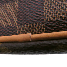 将图像加载到图库查看器中，LOUIS VUITTON Trocadero Wearable Wallet BrownM26020 Monogram・Landscape
