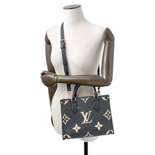 将图像加载到图库查看器中，LOUIS VUITTON Onthego Noir/BeigeM45659 Bicolor Monogram Empreinte Leather Size PM
