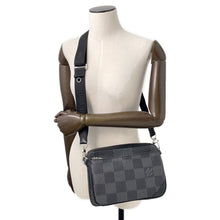 将图像加载到图库查看器中，LOUIS VUITTON 3D Trio Messenger NoirN50017 Damier Graphite 3D
