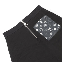 将图像加载到图库查看器中，LOUIS VUITTON Quilted Mini Skirt Size XS Noir/WhiteFISK15FED Cotton89% Nylon11%
