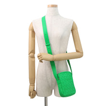 将图像加载到图库查看器中，Bottega Veneta INTRECCIATO Phone Pouch Parakeet729296 Calf Leather
