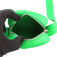 将图像加载到图库查看器中，Bottega Veneta INTRECCIATO Phone Pouch Parakeet729296 Calf Leather
