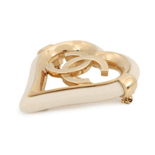 将图像加载到图库查看器中，CHANEL CC Logo Heart Clover Brooch Gold/Ivory Metal Resin
