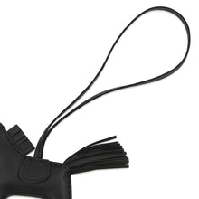 将图像加载到图库查看器中，HERMES Rodeo Black Lambskin Size PM
